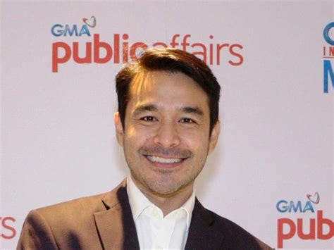 Atom Araullo proudly renews ties with GMA Network .